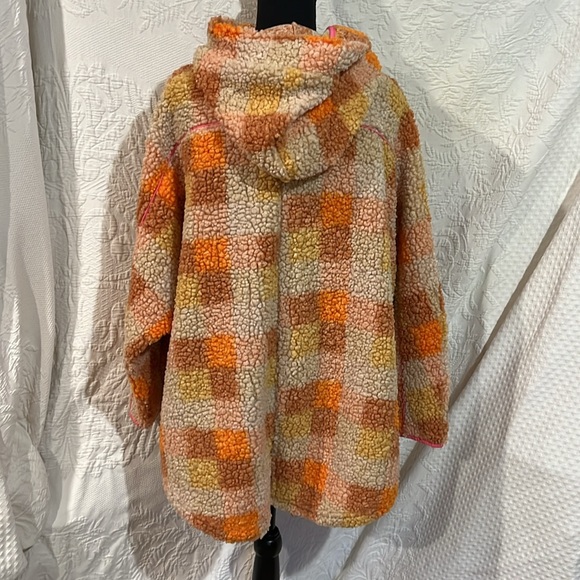 Davi & Dani Sherpa hooded jacket, size small - Picture 7 of 16